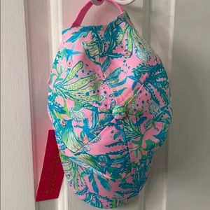 Brand new Lilly Pulitzer Run Around Hat